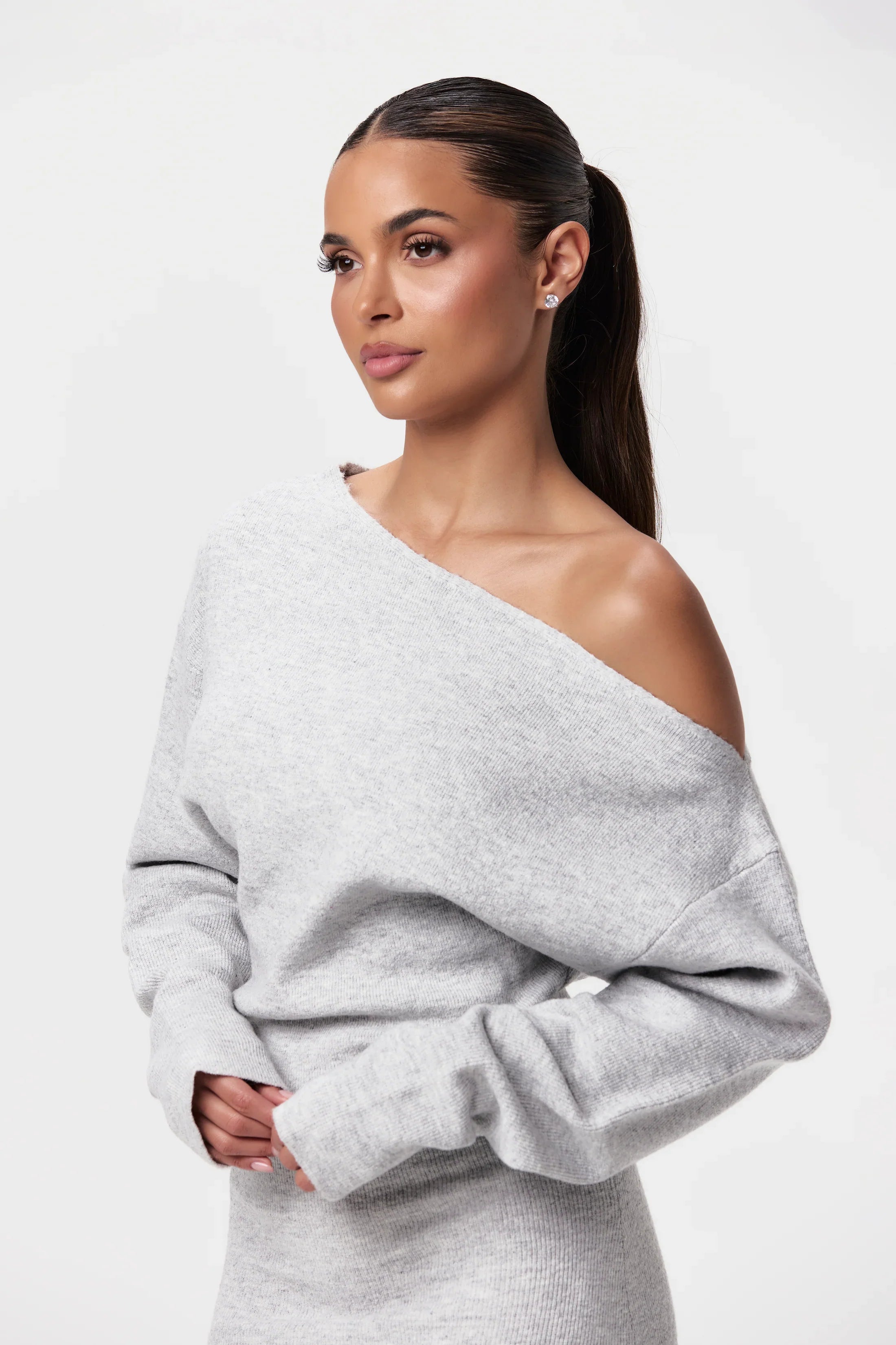 Suprella - Knit Off-Shoulder Sweater Maxi Dress